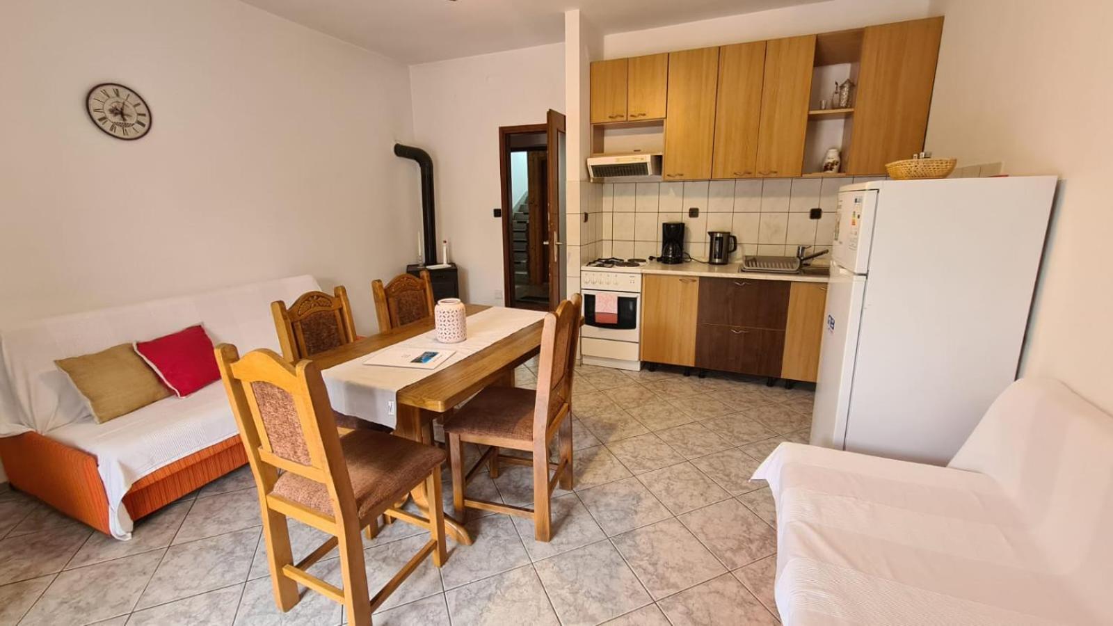 Apartmani Jelena Petrčane Habitación foto